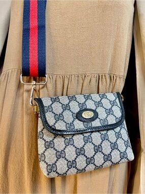 Authentic Gucci vintage GG canvas mini crossbody bag